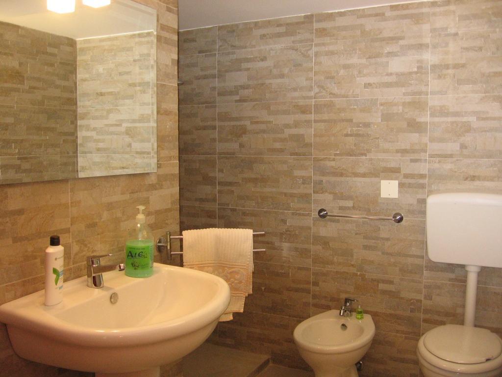 バレストラーテCasa Rimarアパートメント 部屋 写真